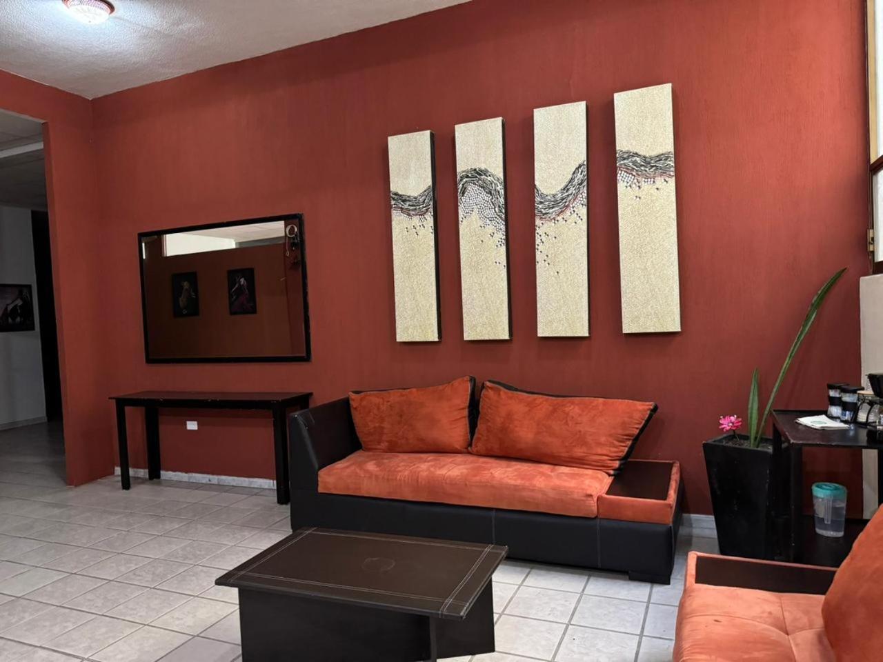 Hotel Marney אגואסקליינטס מראה חיצוני תמונה
